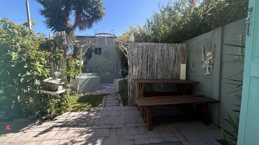 4 Bedroom Property for Sale in Sunningdale Western Cape